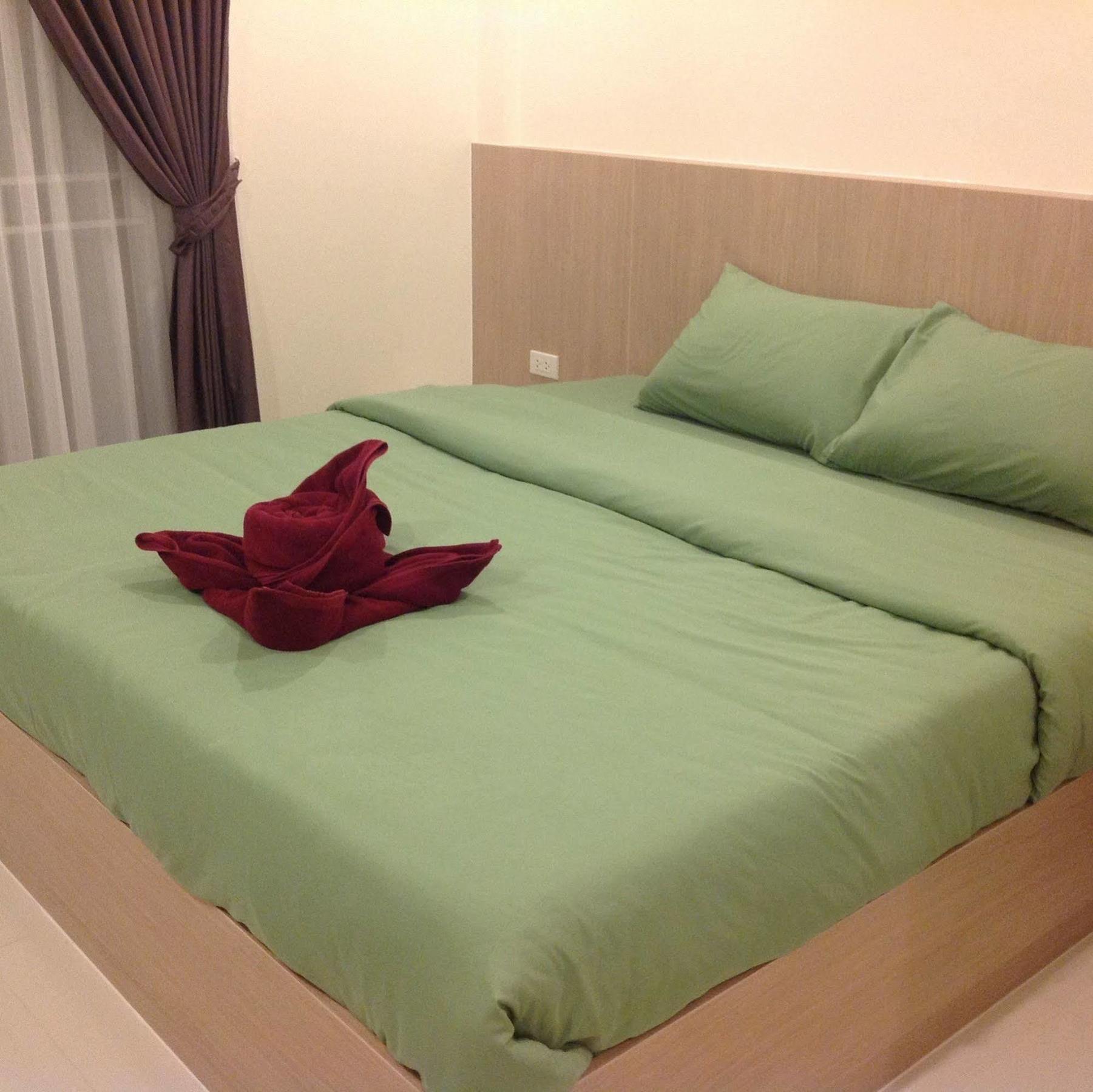 Oyo 306 Paradise Park Laemchabang Сирача Экстерьер фото